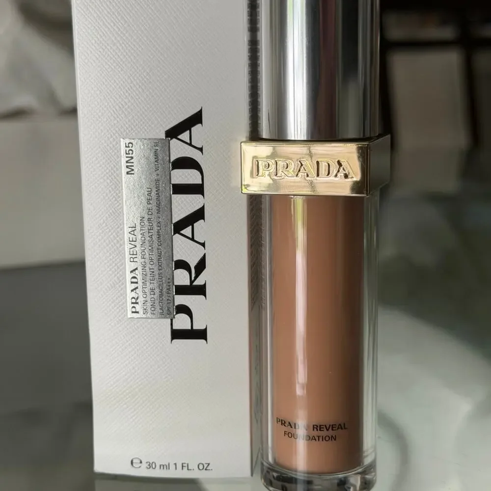 Prada Reveal Skin Optimizing Foundation SPF 17 MN55 Neutral Medium 30ml NEW